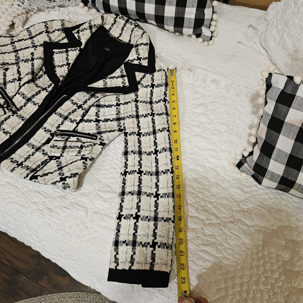 WHITE HOUSE BLACK MARKET Chic Women's Black/White Plaid Blazer Sz 4 - Picture 7 of 10